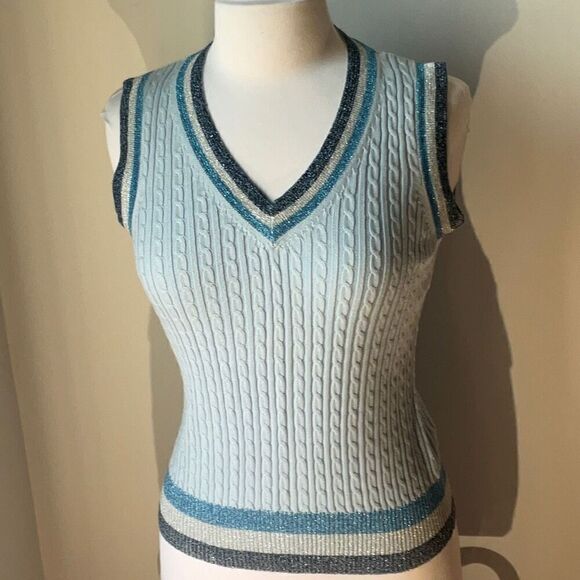 Brooks Brothers Cabled V Neck Sweater Vest with Sparkle Trim. Light Blue. XS. Pr - Picture 7 of 9